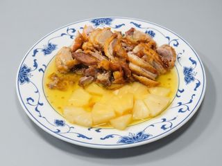 #101. Pato Con Piña