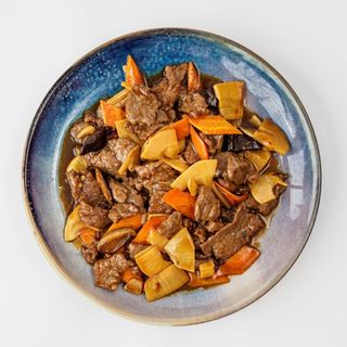 Menú Ternera Con Bambú Y Setas 