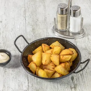 Patatas Bravísimas Con All I Oli de Kimchi