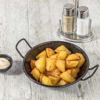 Patatas Bravísimas Con All I Oli de Kimchi