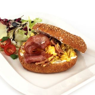 Bagel English Breakfast