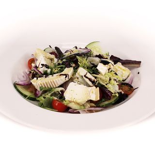 Ensalada de queso de cabra