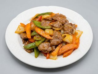 Ternera kongbao ligeramente picante