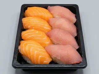 4 sushi salmón , 4 sushi Atún