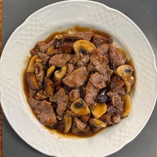 Ternera champiñon y seta