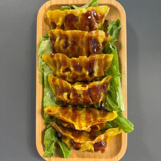 Gyoza de pollo con curry a la plancha 6ud