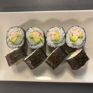 Maki gambas y aguacate