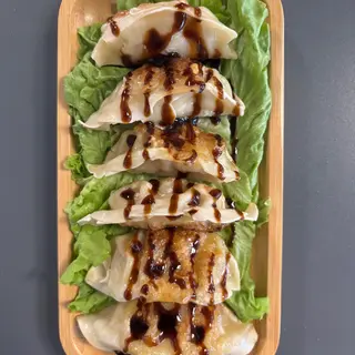 Gyoza de cerdo a la plancha 6 ud