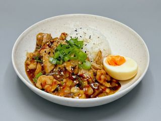 P23.Teriyaki pollo con arroz