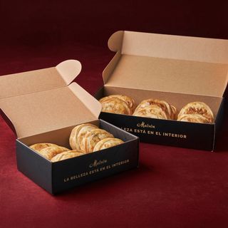 Combo 18 empanadas + 2 Bebidas