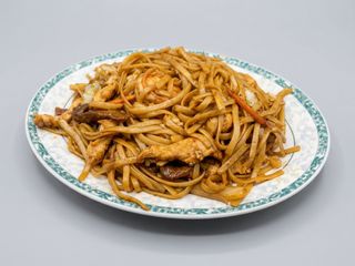 Tallarines Frito Tres Delicias