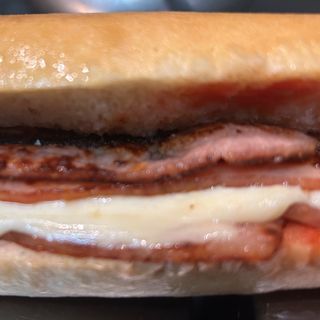 Bocata Caliente Bacon Con Queso