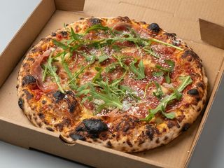 Pizza Cardinale Pequeña