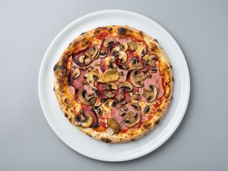 Pizza 4 Estaciones Grande