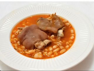 Judías Blancas Con Manita (2 Raciones)