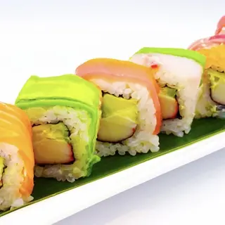 URAMAKI RAINBOW ROLL