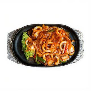 Calamares Sobre Bandeja Quemada