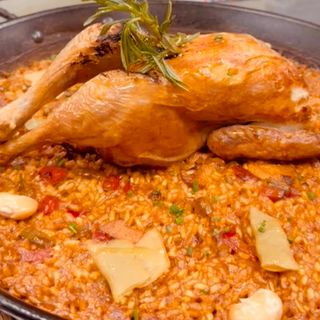 Arroz con pollo picantón (Para 2 personas)