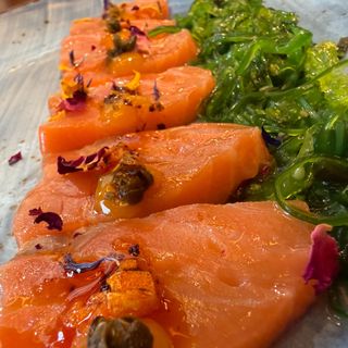 Tiradito salmon marinado