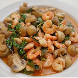 40. Langostino con Champiñones