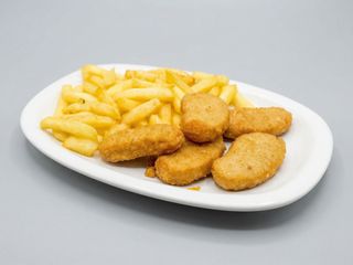 Nuggets De Pollo Con Patatas