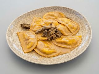 Panzerotti De Boletus A La Crema De Funghi Porcini
