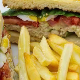 Sándwich Vegetal De Pollo