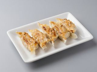 C8. Gyozas de Pollo (6 uds.)