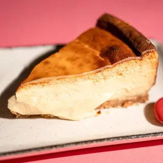 Porción de Tarta de Queso y Crema de Kinder