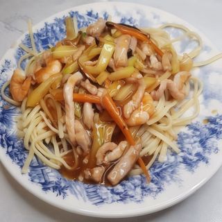 Tallarines De Guang-Tongnes