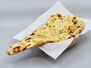 Pan Naan Con Ajo Y Chili