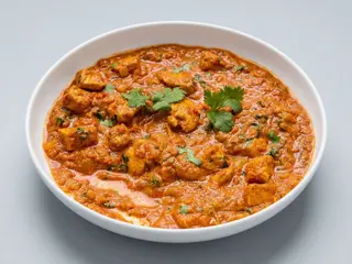  Pollo Tikka Bhuna