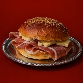 Brioche Serranito