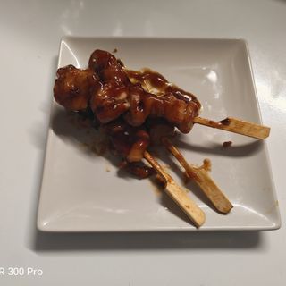Pincho De Pollo Con Salsa Yakitori (3 piezas)