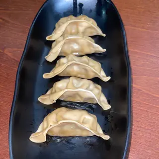 Gyozas a la plancha con ternera y cebolla (5uds)