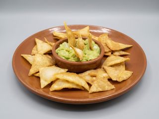 Guacamole Totopos