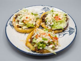 Sopes Vegetarianos (3 uds.)
