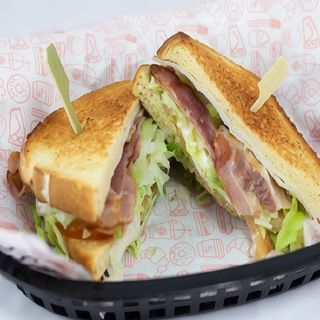 Sándwich BLT Pavo