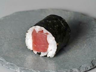 57.Maki Atún (8 Pzas.)