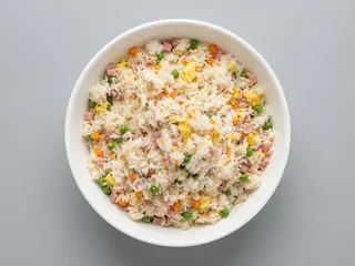 Arroz Frito Con Tres Delicias