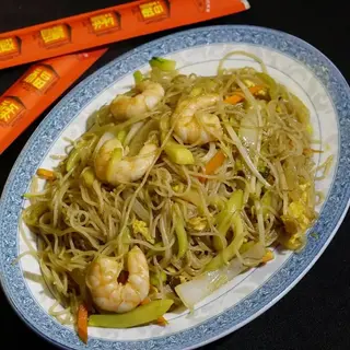 Fideos Chinos Fritos Con Tres Delicias