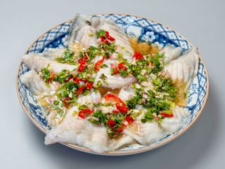 Lubina Al Vapor Con Chili Jugo De Lima