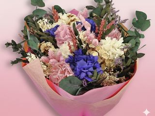 Ramo de flores preservadas morado y rosa