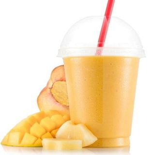 Batido de mango, papaya y piña