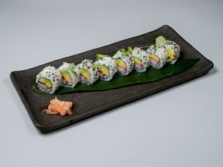 89.  Roll Salsa Aguacate+Pistacho+Aguacate+Atún+Queso (8 Uds.)