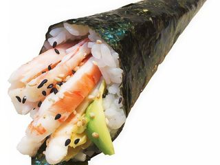 112. Temaki Queso, Aguacate y Atún