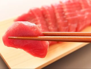 61. Sashimi Atún y Salmón (8 Uds.)