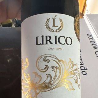 Vino de la casa, pudiendo variar