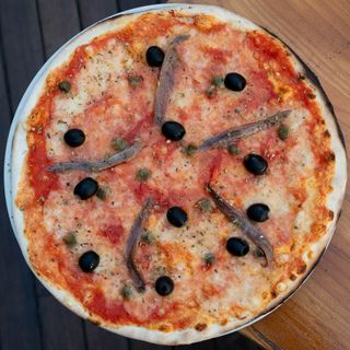 Pizza Napoli (33 Cm.)