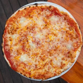 Pizza De Cuatro Quesos (33 Cm.)